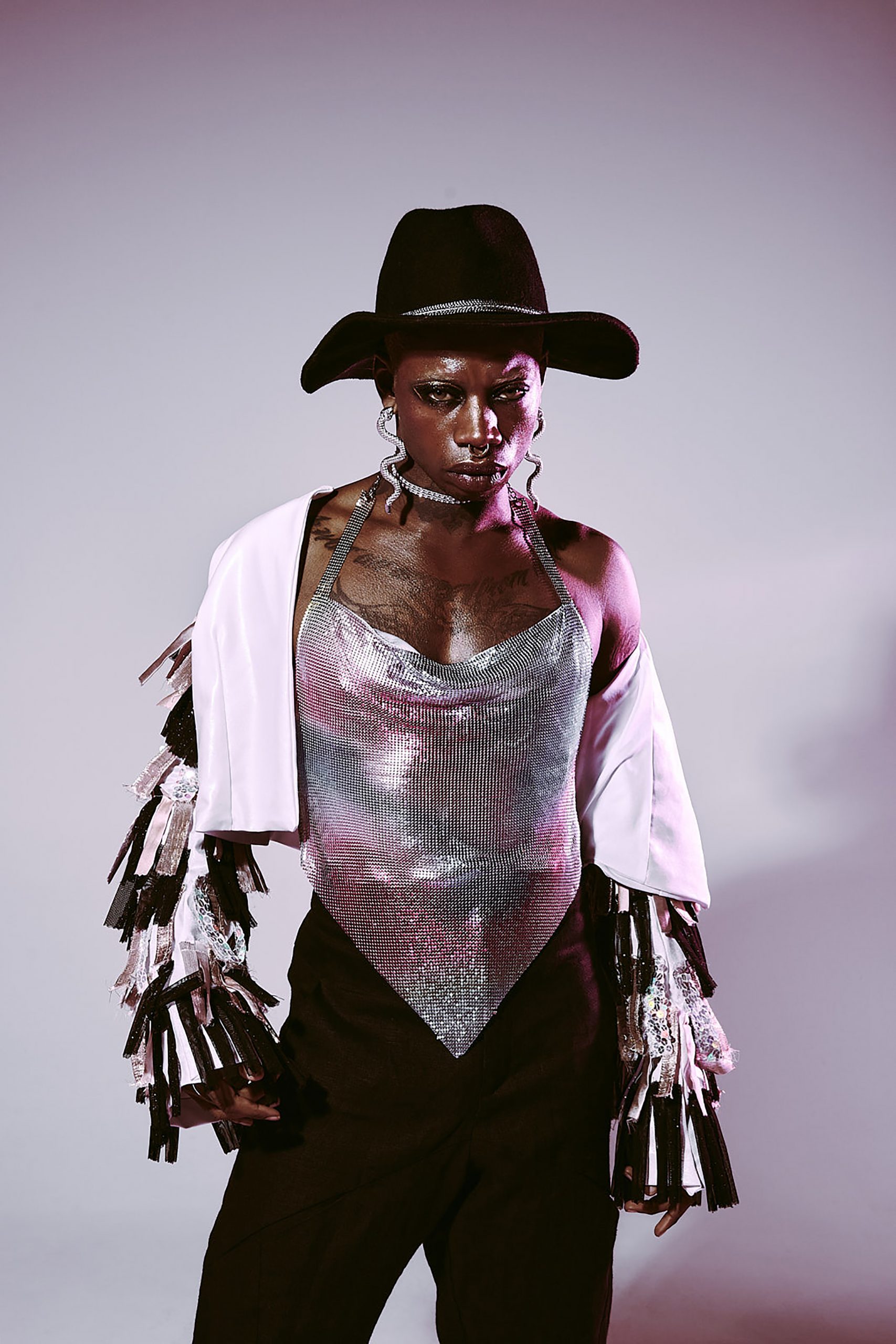 Feeling The Bling-Look 1